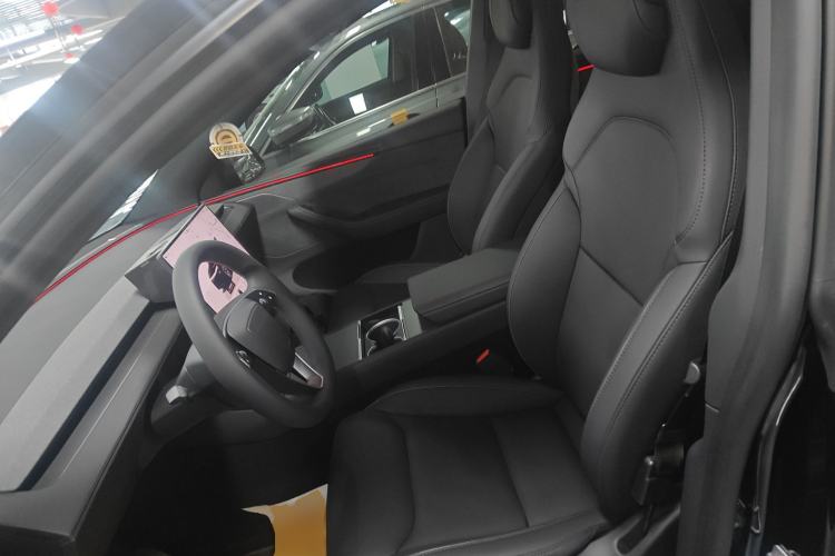 Used Tesla Model Y 2025 Updated Version Long-Range All-Wheel Drive