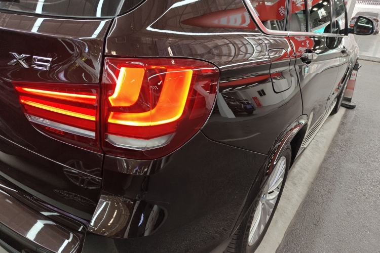 Used BMW X5 2014 xDrive35i Luxury Model
