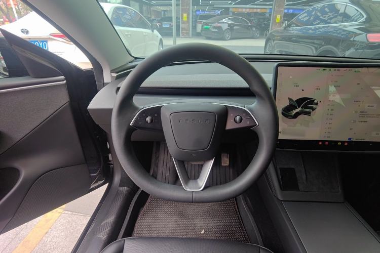 Used Tesla Model 3 2023 Rear-Wheel-Drive Version

