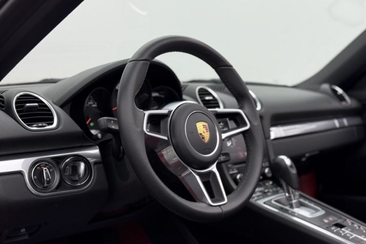 Used Porsche 718 2022 Boxster 2.0T
