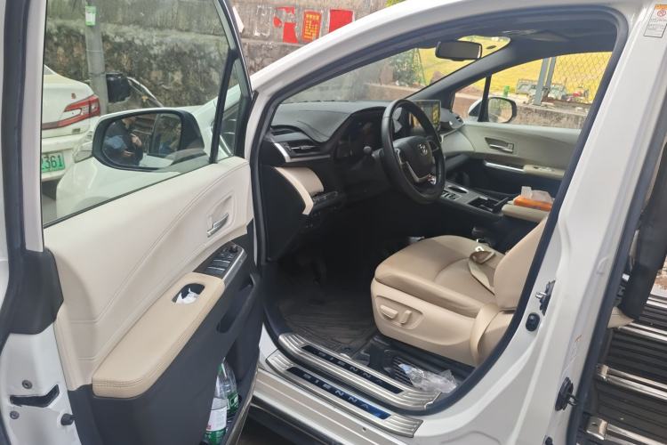 Used Toyota Sienna 2021 2.5L Hybrid Luxury Edition