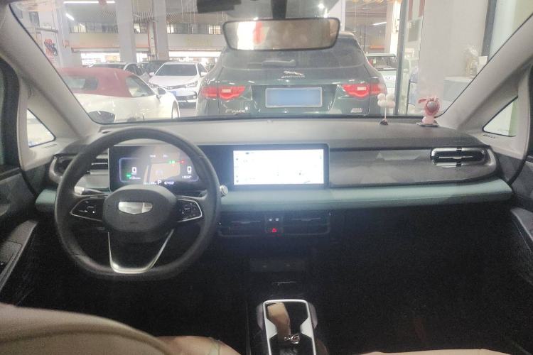 Used Geometry E Firefly 2024 301km Starlight
