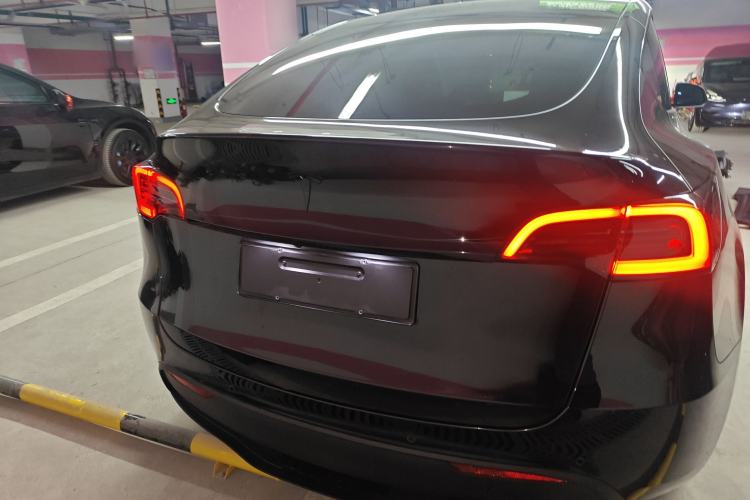 Used Tesla Model Y 2022 Rear-Wheel-Drive Version
