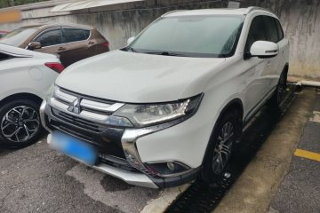 Used Mitsubishi Outlander 2018 2.0L Two-Wheel Drive Glory Edition 5 Seats