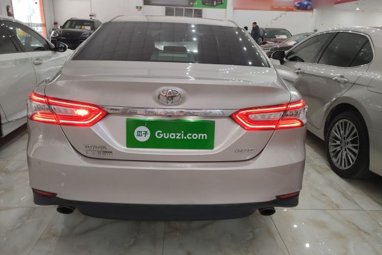 Used Toyota Camry 2018 2.0G Luxury Edition
