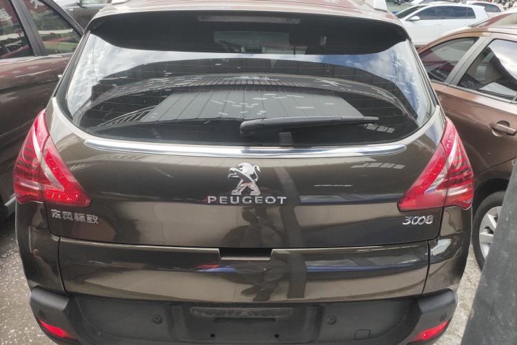 Used Peugeot 3008 2015 2.0L Automatic Classic Edition
