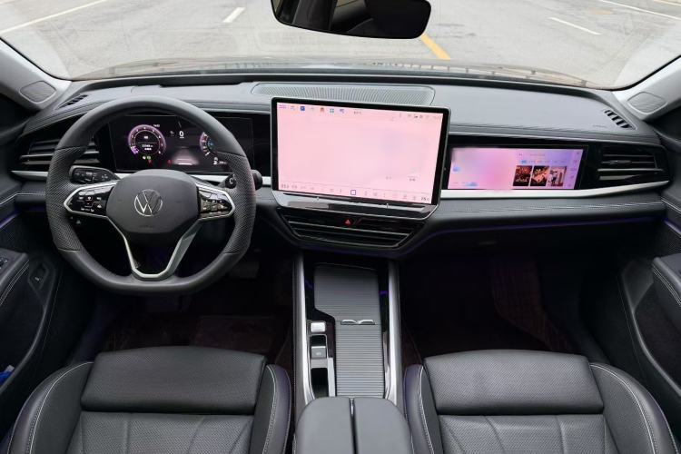 Used Volkswagen Passat 2025 Pro 380TSI Dragon Edition