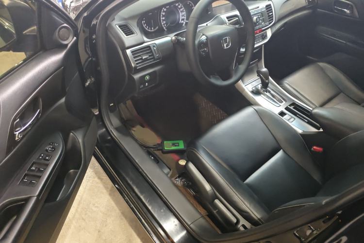 Used Honda Accord 2015 2.0L LX Comfort Edition
