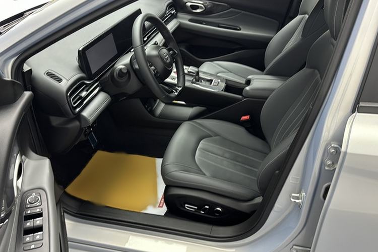 Used GAC Trumpchi EMPOW 2024 270T DCT Yingbao R-Style Edition