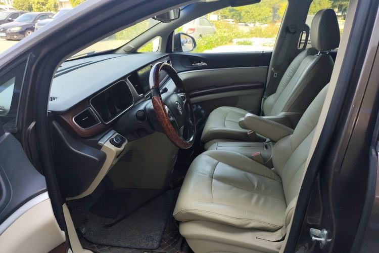 Used Buick GL8 2014 2.4L LT Luxury Business Executive Edition
