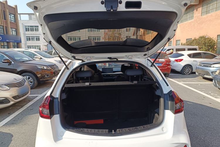 Used Geely Auto Vision X3 2021 PRO 1.5L CVT Deluxe Model
