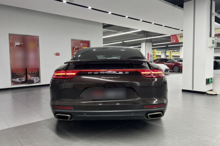 Used Porsche Panamera 2017 Panamera 4 Executive Long Wheelbase 3.0T
