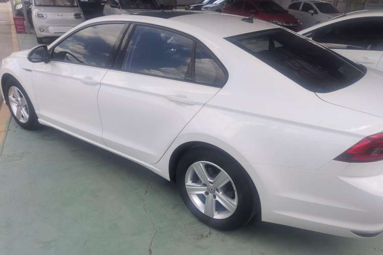 Used Volkswagen Lamando 2021 230TSI DSG Fashion Edition
