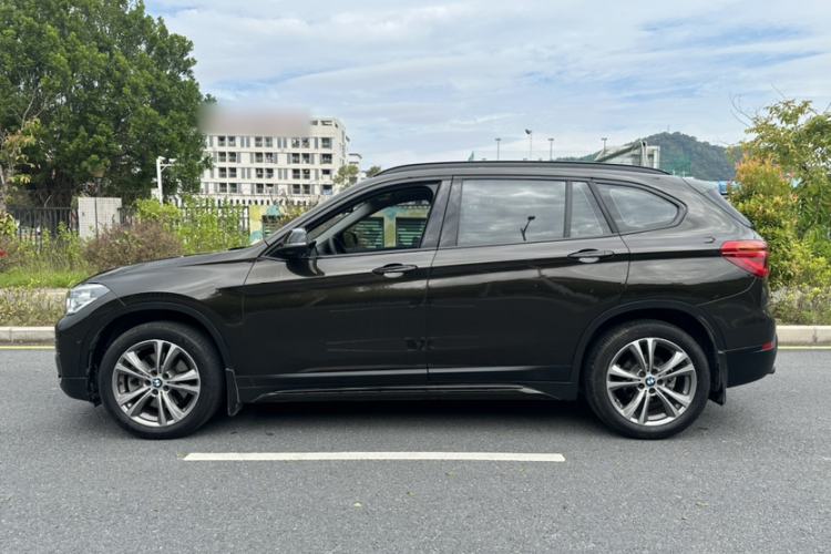 Used BMW X1 2016 sDrive20Li Luxury Model
