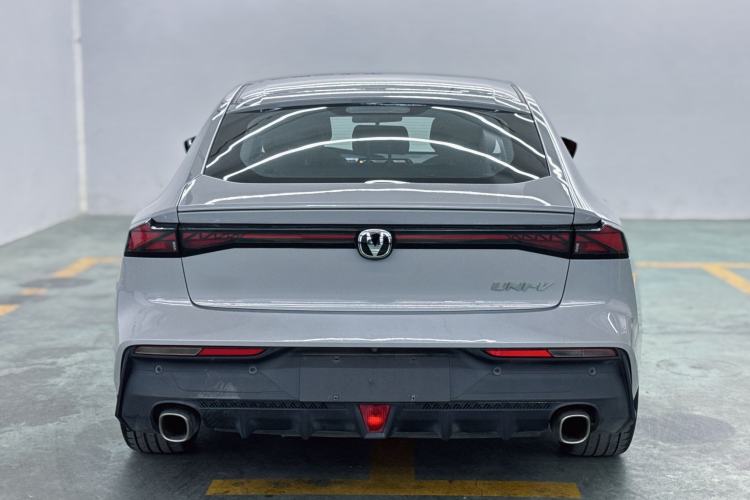 Used Changan UNI-V 2022 1.5T Prestige Version
