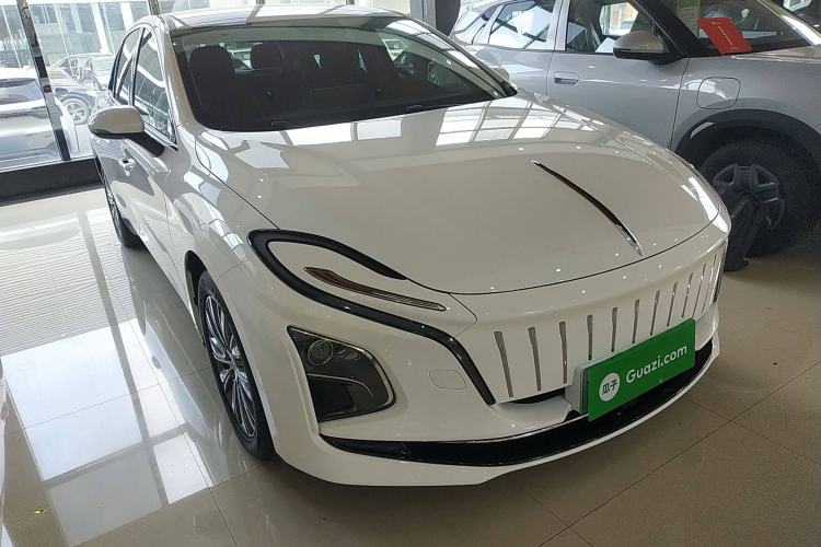 Used Hongqi E-QM5 2022 431 km Charge & Enjoy Edition
