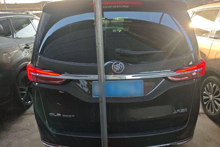 Used Buick GL8 2021 Land Cruiser Executive Class 652T Luxury Model
