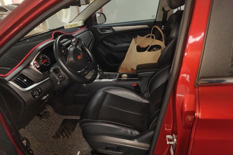 Used Roewe RX5 2016 20T Two-Wheel Drive Automatic Internet Smart Edition