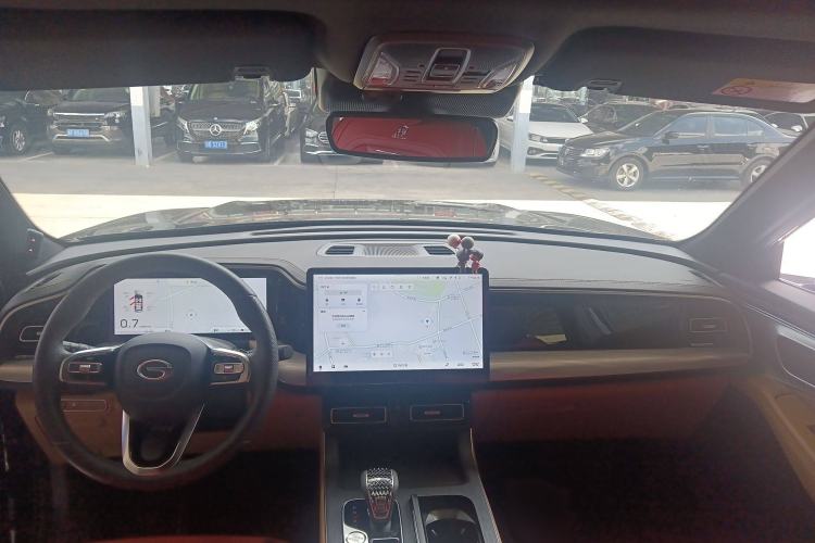 Used GAC Trumpchi GS8 2024 Linghang Series 2.0 TGDI Two-Wheel Drive Luxury Smart Connectivity Version
