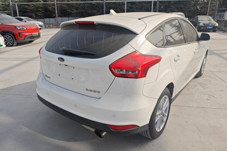 Used Ford Focus 2017 Hatchback 1.6L Automatic Fashion Edition Smart Drive Version
