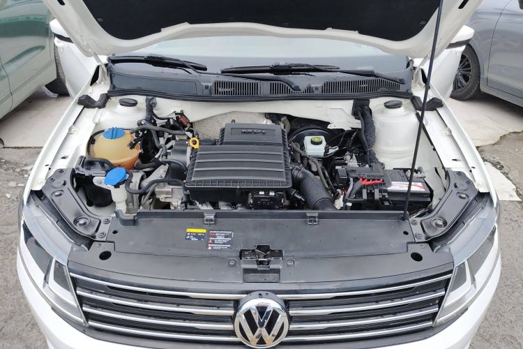 Used Volkswagen Gran Lavida 2017 1.6L Automatic Fashion Edition
