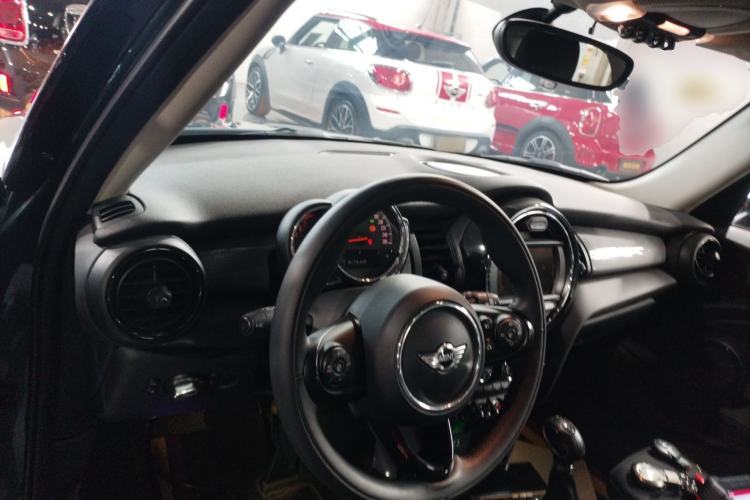 Used MINI MINI 2016 1.5T COOPER Five-Door Edition
