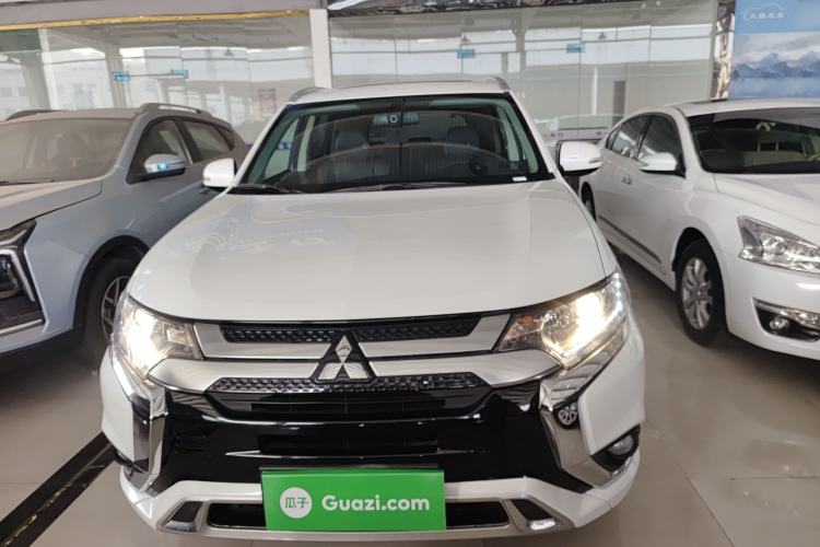 Used Mitsubishi Outlander 2021 2.0L Two-Wheel Drive Comfort Edition 7 Seats
