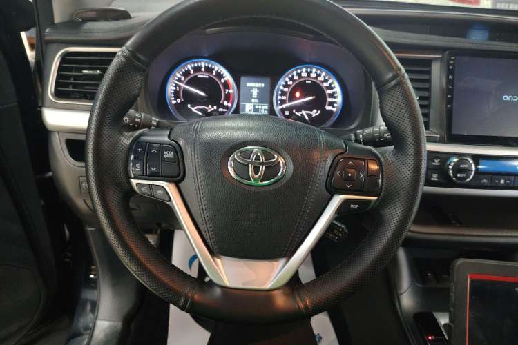 Used Toyota Highlander 2015 2.0T Four-Wheel Drive Luxury Edition 7-Seater