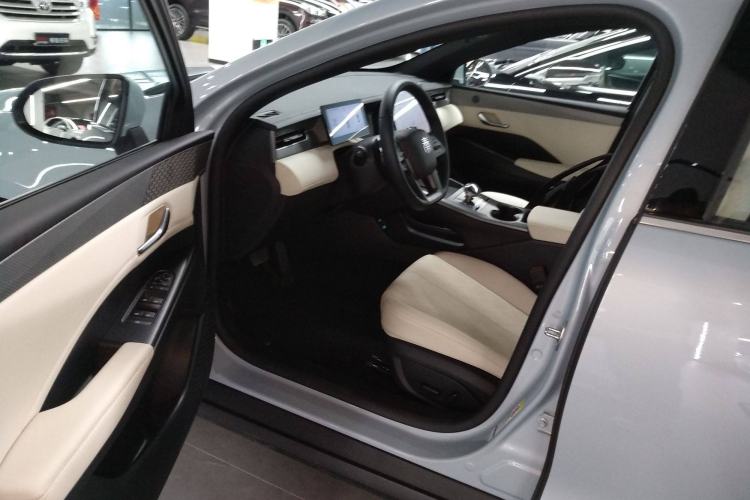 Used BYD Qin PLUS 2025 DM-i Smart Drive 55KM Beyond Model
