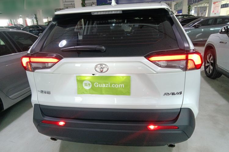 Used Toyota RAV4 2024 2.0L CVT Two-Wheel Drive Urban Edition
