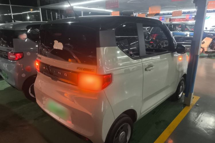 Used Wuling Hongguang MINIEV 2022 Macaron Fashion Model Lithium Iron Phosphate
