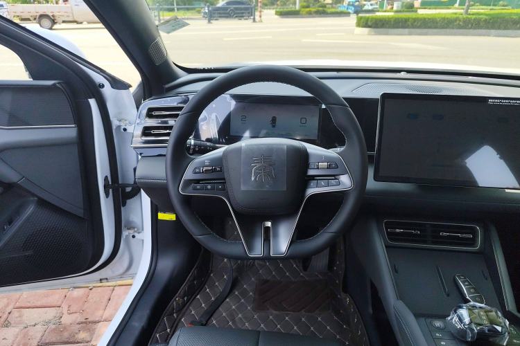 Used BYD Qin L 2024 DM-i 80KM Beyond Model
