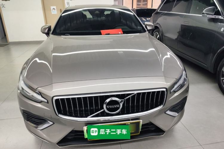 Used Volvo S60 New Energy 2022 T8 eDrive Hybrid All-Wheel Drive Smart Luxury Edition