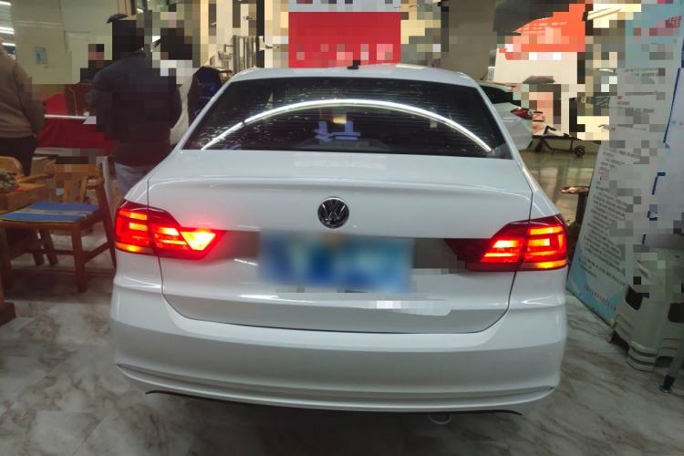 Used Volkswagen Santana 2016 1.6L Automatic Fashion Edition
