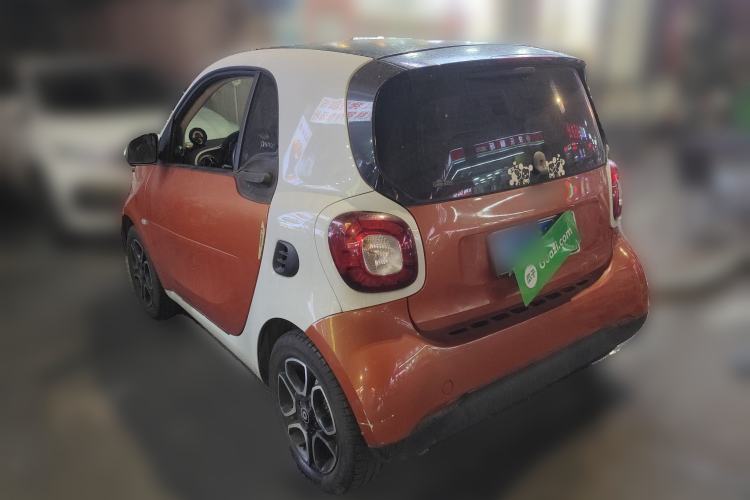 Used  fortwo 2017 1.0L 52kW New Sound Special Edition China V Emission Standard
