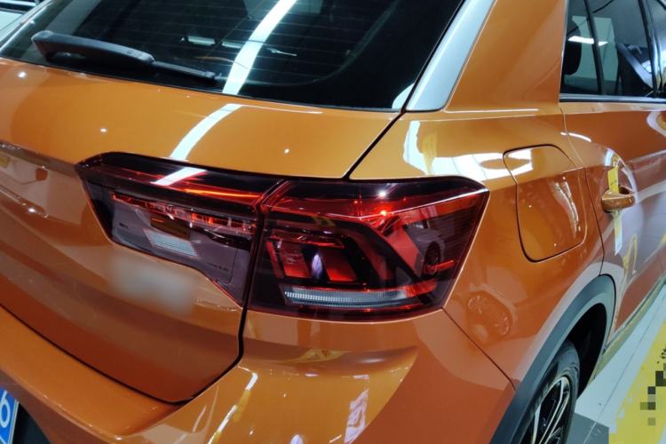 Used Volkswagen T-ROC 2019 280TSI DSG Two-Wheel Drive Comfort Version China VI Standard
