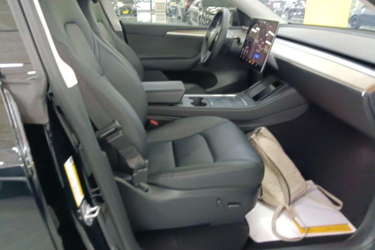 Used Tesla Model Y 2022 Revised Version Long-Range All-Wheel Drive