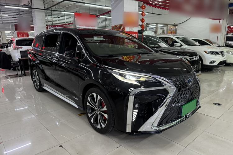 Used Toyota Granvia 2023 2.5L Hybrid Flagship VIP Edition
