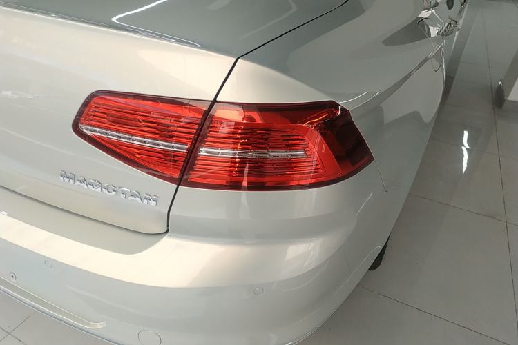 Used Volkswagen Magotan 2018 Facelift 330TSI DSG Luxury Model