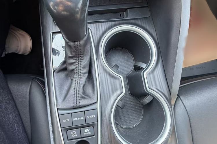 Used Toyota Camry 2021 Dual-Motor 2.5 HGVP Leading Edition
