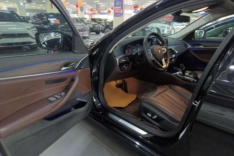 Used BMW 5 Series New Energy 2018 530Le Luxury Package
