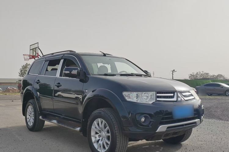 Used Mitsubishi Pajero Sport 2013 3.0L Automatic Two-Wheel Drive Luxury Edition
