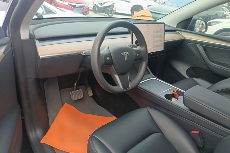 Used Tesla Model Y 2022 Rear-Wheel-Drive Version