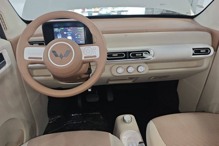 Used Wuling Hongguang MINIEV 2024 3rd Generation 215km Youth Edition
