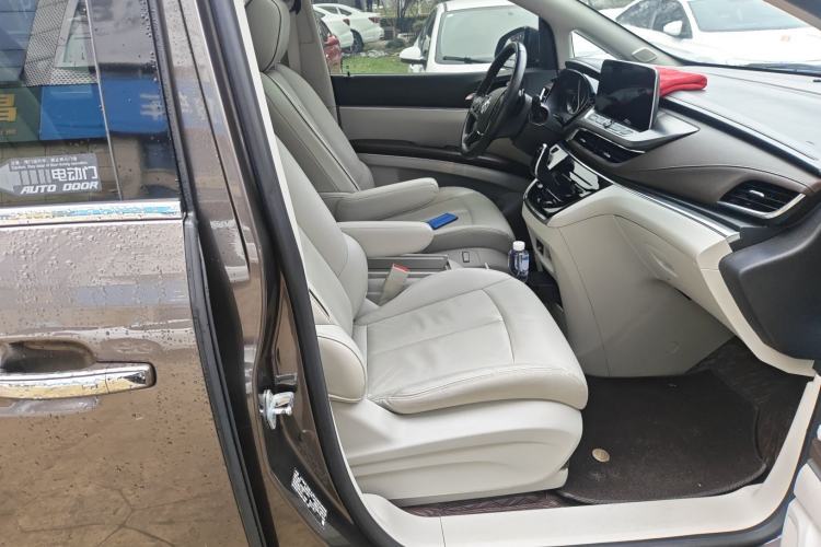 Used Buick GL8 2020 Land Business Class 652T Luxury Model
