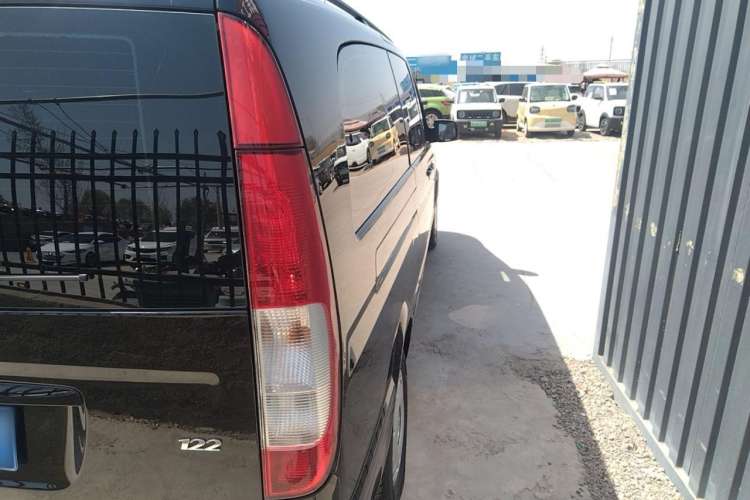 Used Mercedes-Benz Vito 2013 3.0L Elite Edition