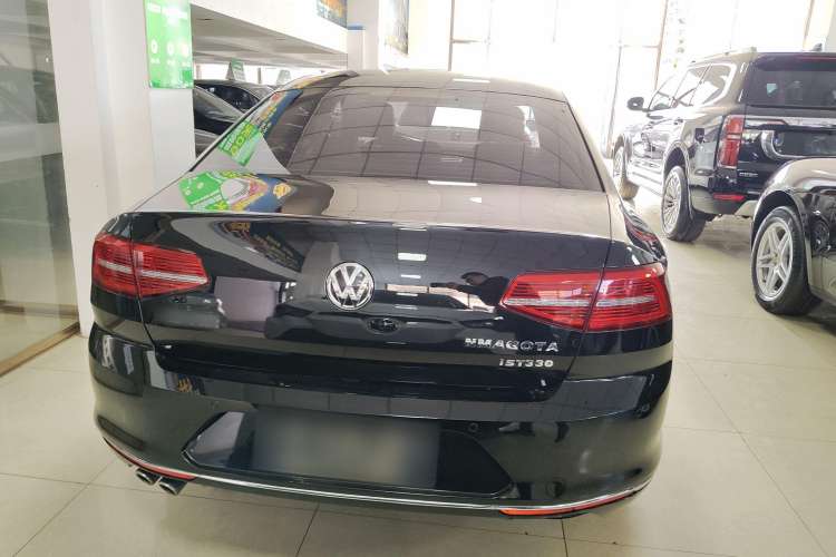 Used Volkswagen Magotan 2018 330TSI DSG Advanced Model
