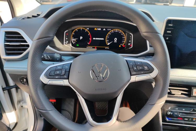 Used Volkswagen Tharu 2024 300TSI Two-Wheel-Drive Moon Luxury Edition
