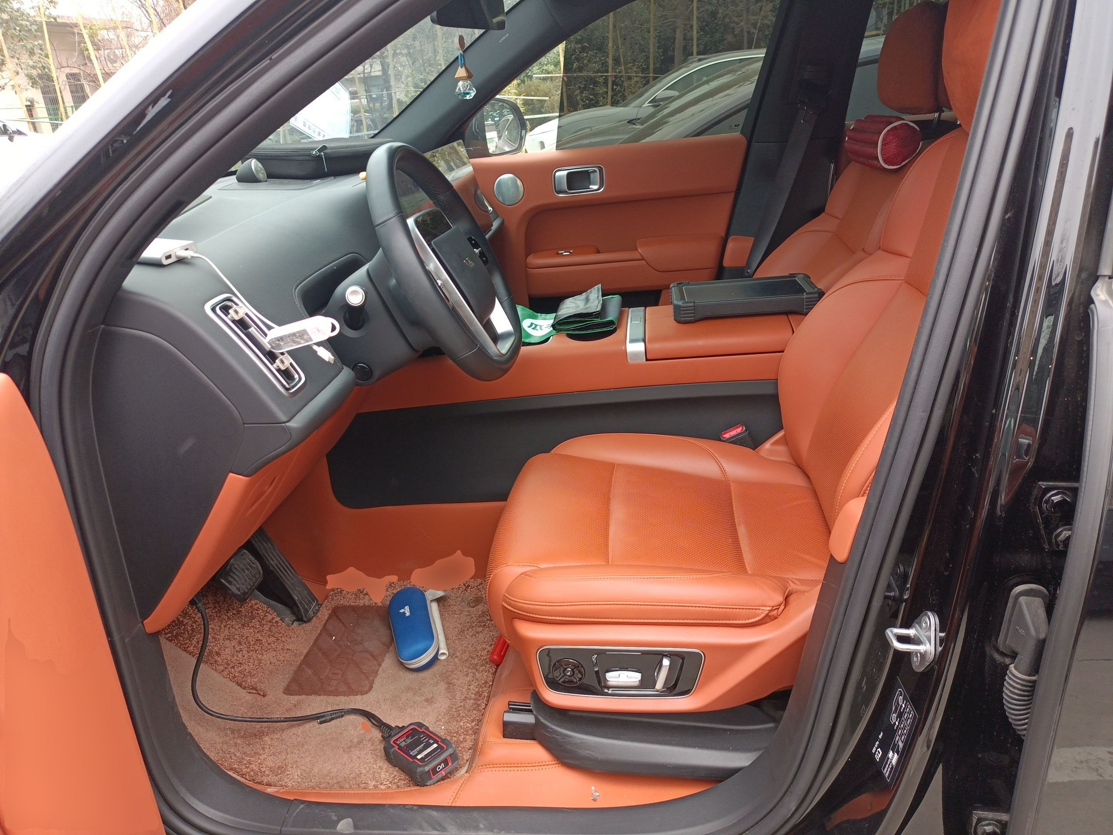 Переднее сиденье в автомобиле