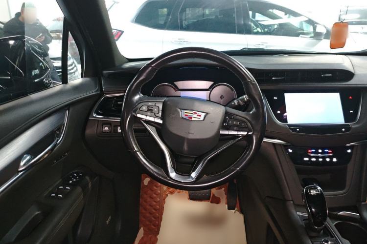 Used Cadillac XT6 2022 2.0T Six-Seater Four-Wheel-Drive Luxury Version